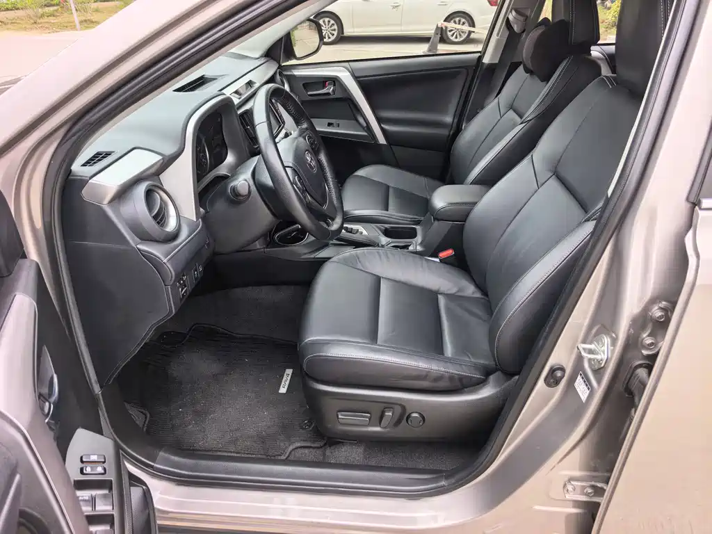 TOYOTA RAV4 RONGFANG