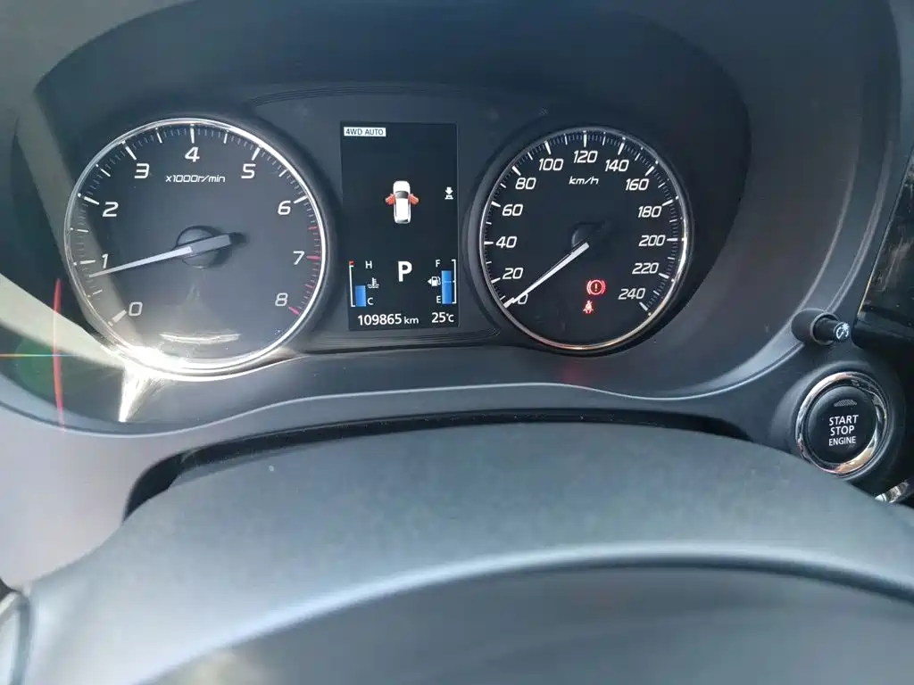 Mitsubishi Outlander — миниатюра 13