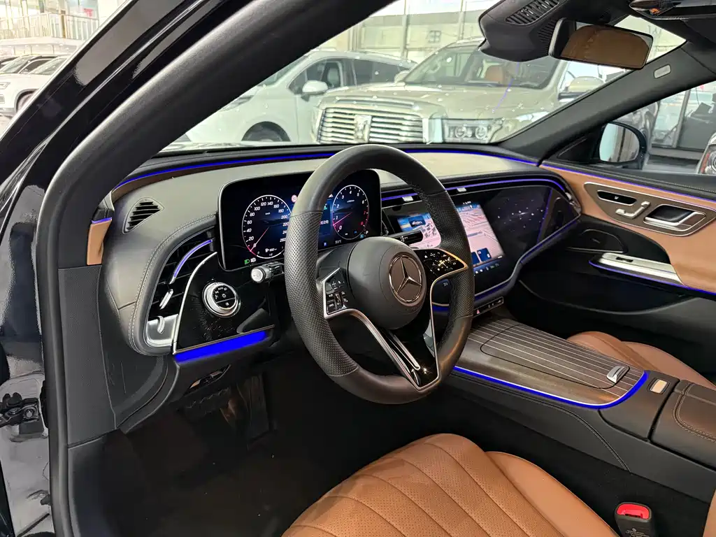 Mercedes-Benz E-Class — миниатюра 6