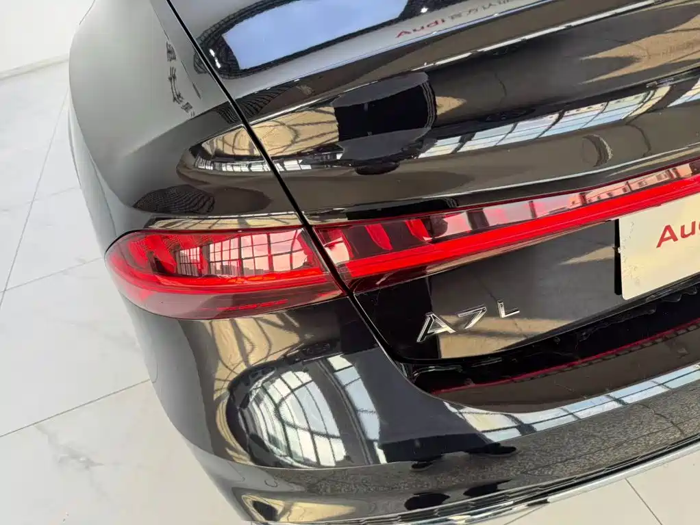 Audi A7L — миниатюра 13