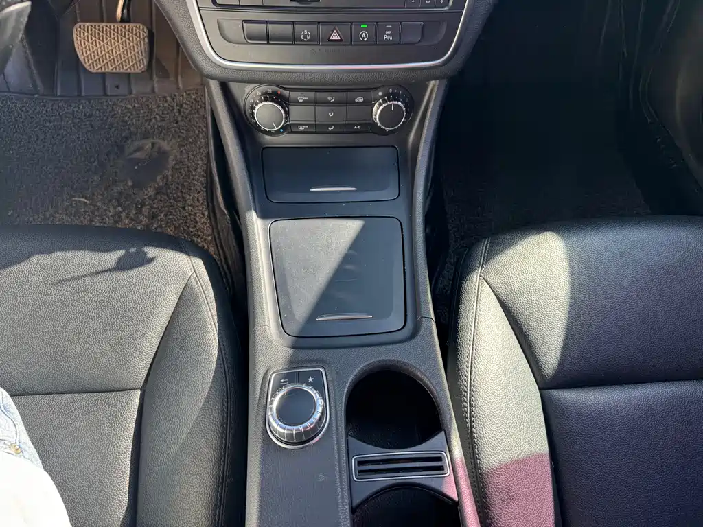 Mercedes-Benz CLA (Import) — миниатюра 18