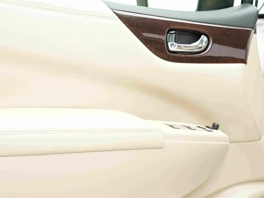 Nissan Quest — миниатюра 18