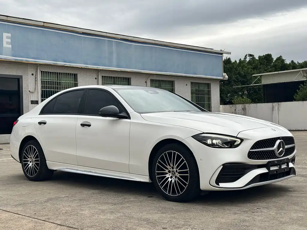 Mercedes-Benz C-Class — миниатюра 3