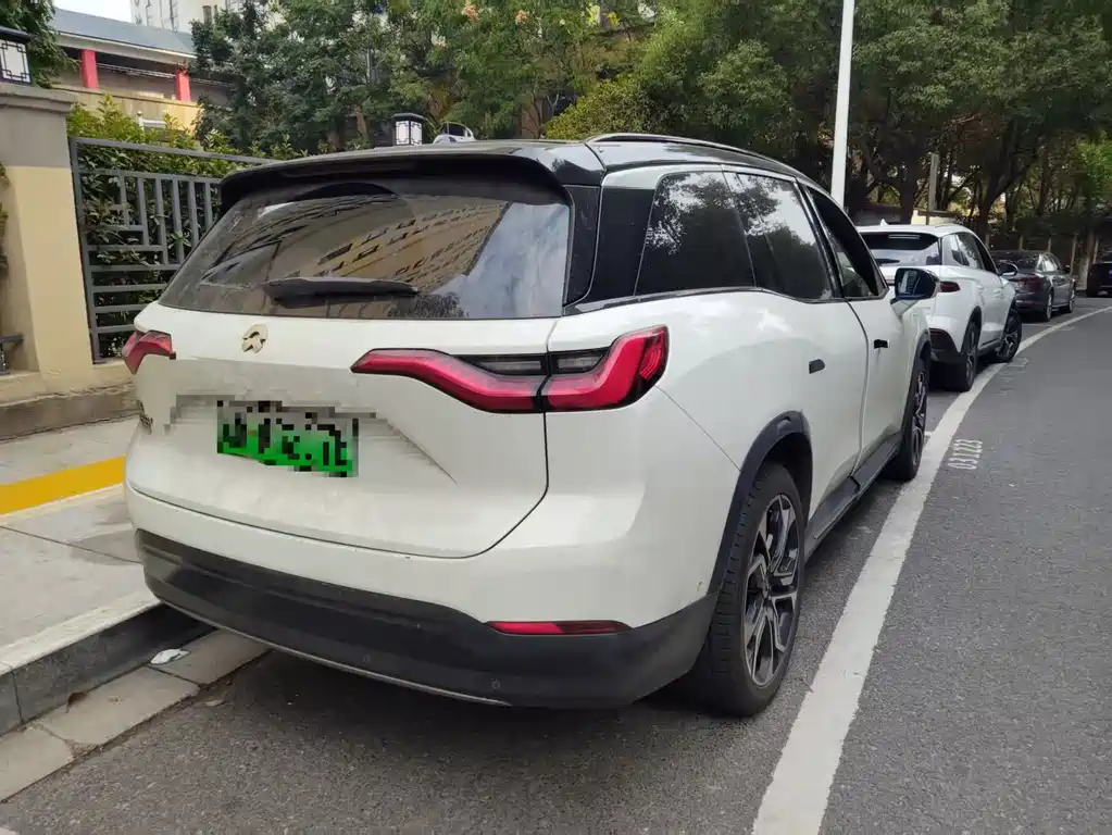 NIO NIO ES8