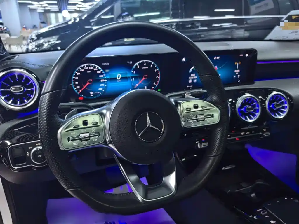 Mercedes-Benz A-Class — миниатюра 12