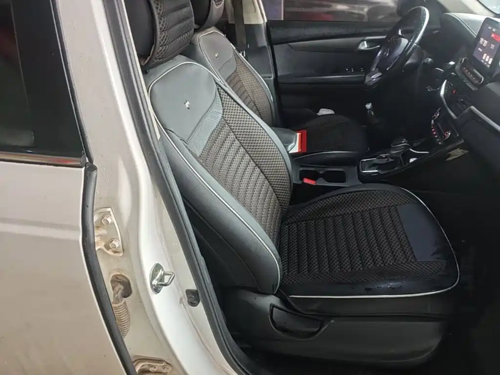 Kia Sportage — миниатюра 25