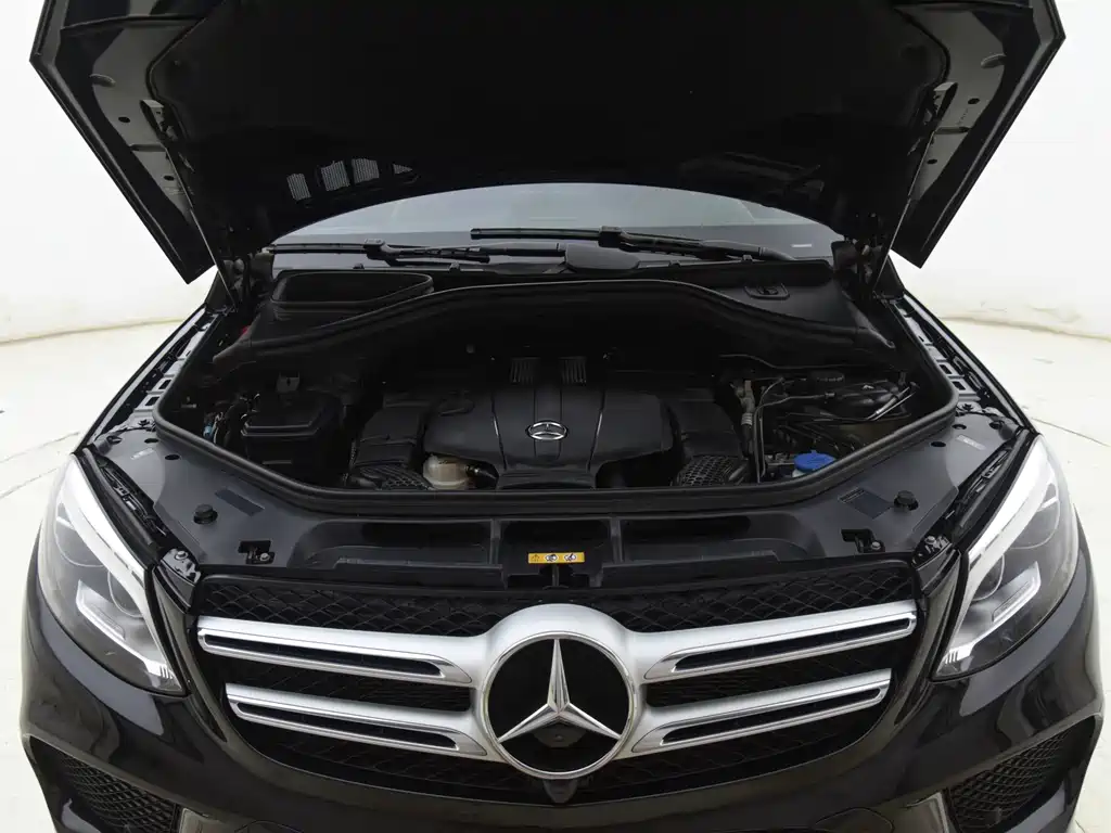 Mercedes-Benz GLE (Import) — миниатюра 10