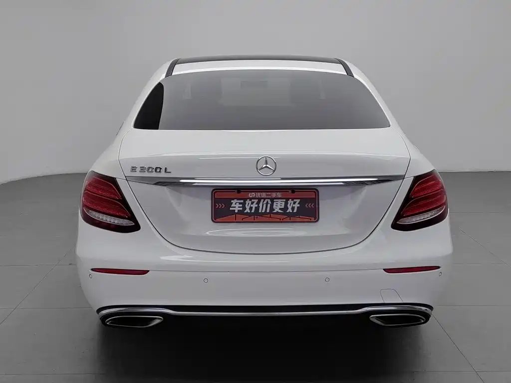 Mercedes-Benz E-Class — миниатюра 4