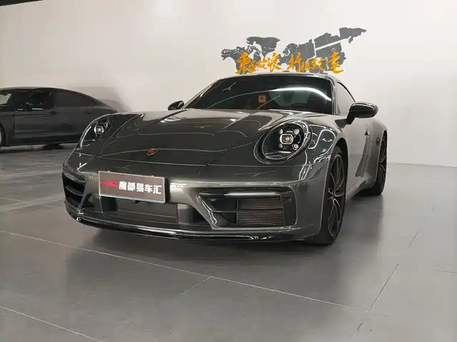 PORSCHE  911 2022