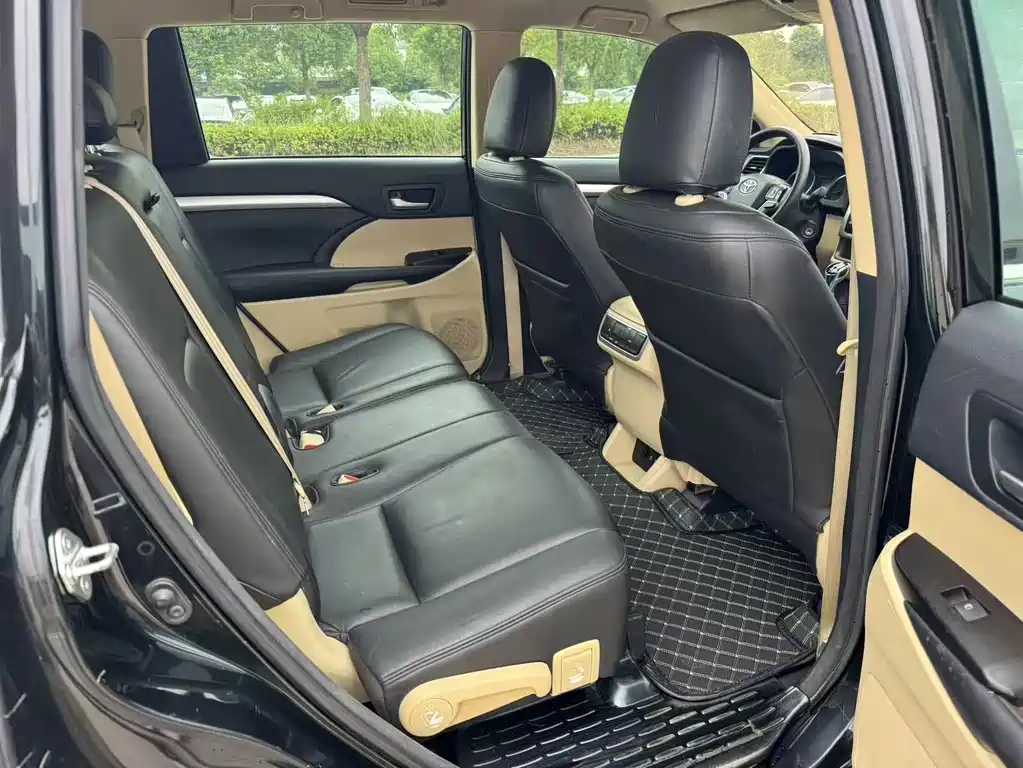 Toyota Highlander — миниатюра 14