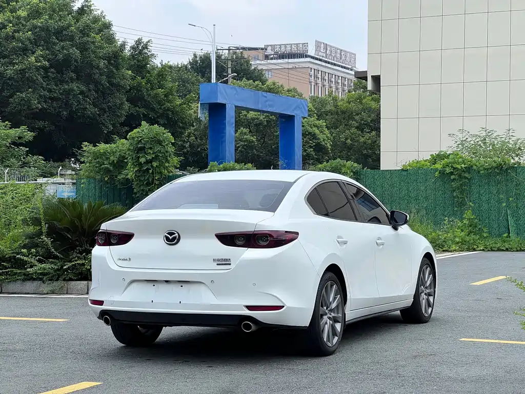 Mazda 3 Axela — миниатюра 6