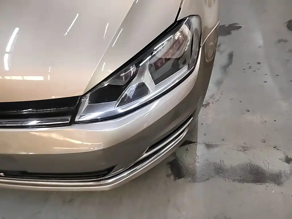 Volkswagen Golf — миниатюра 24