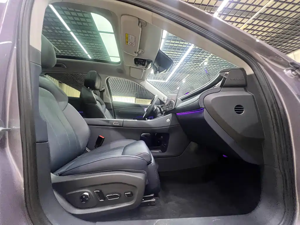 VOYAH FREE — миниатюра 15