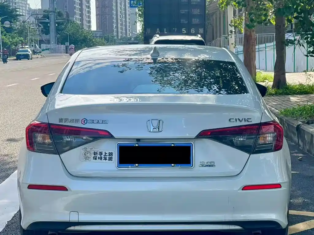 Honda Civic — миниатюра 8