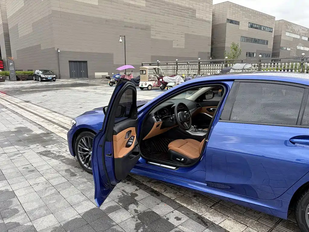 BMW 3 Series — миниатюра 13