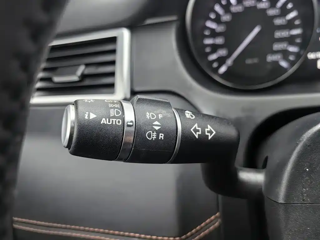 Land Rover Discovery Sport — миниатюра 21