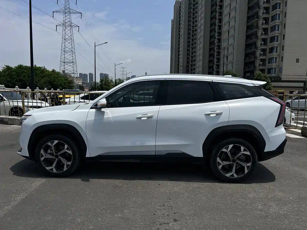 Geely Boyue L — миниатюра 4