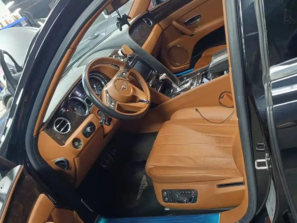 Bentley Flying Spur 2014 4.0T V8 Luxury