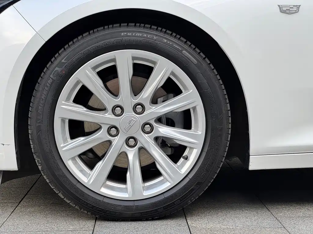 Cadillac CT5 — миниатюра 5