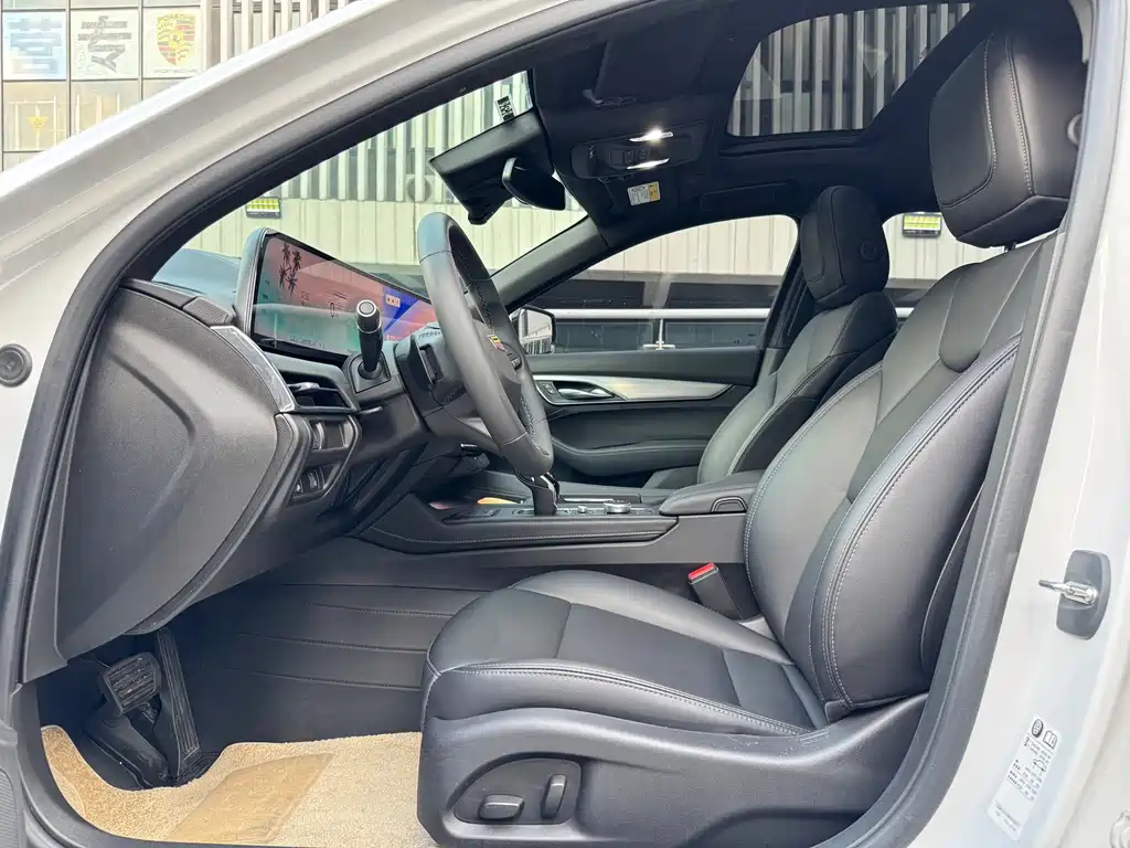 Cadillac CT5 — миниатюра 15