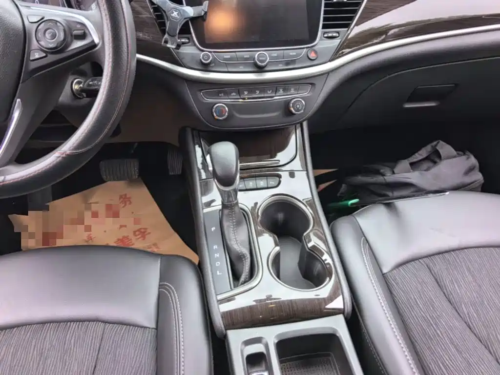 Buick Verano — миниатюра 14
