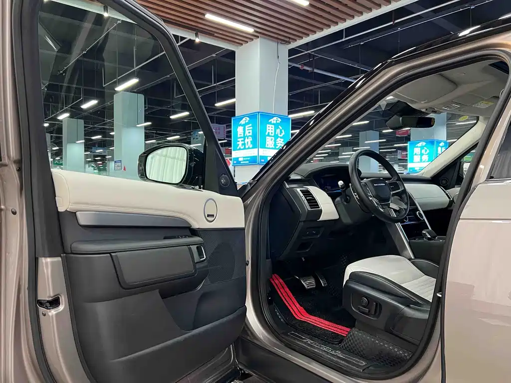 Land Rover Discovery 2021 360PS R-Dynamic HSE