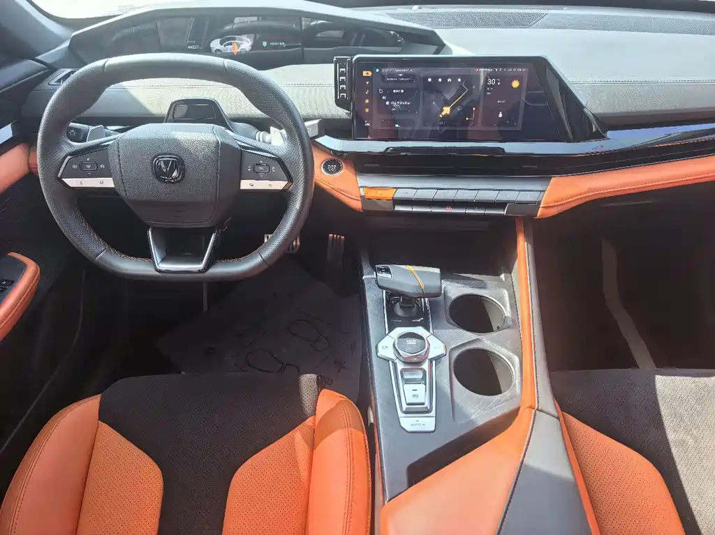 Changan UNI-V — миниатюра 5