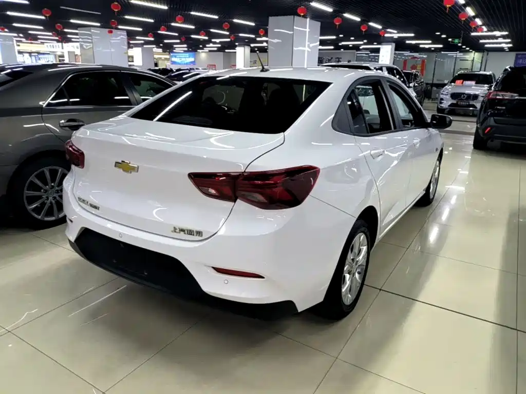 Chevrolet Cavalier — миниатюра 7