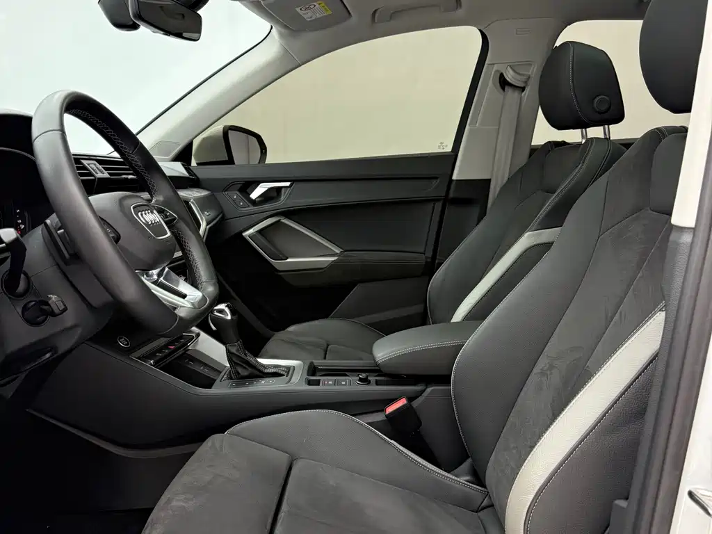 Audi Q3 — миниатюра 10