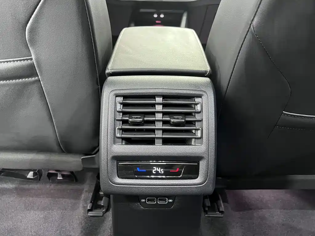 Volkswagen Golf — миниатюра 13
