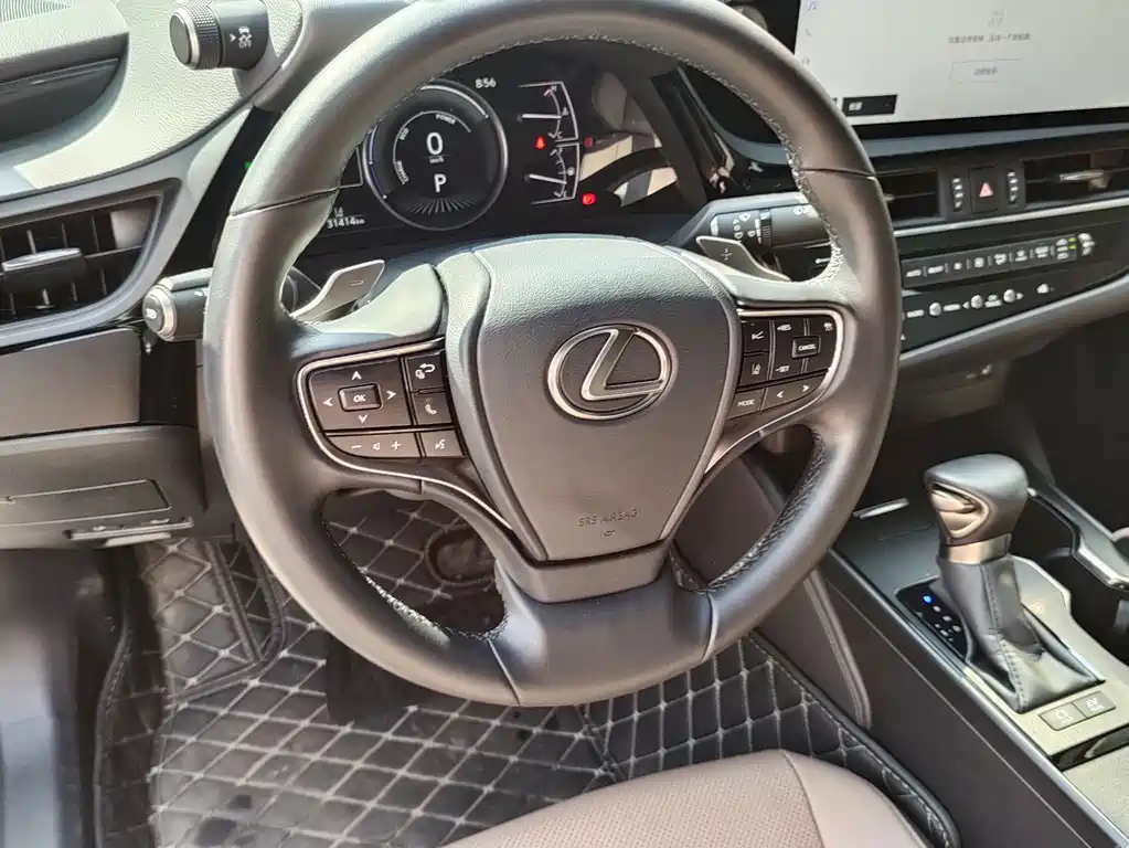 Lexus ES — миниатюра 5