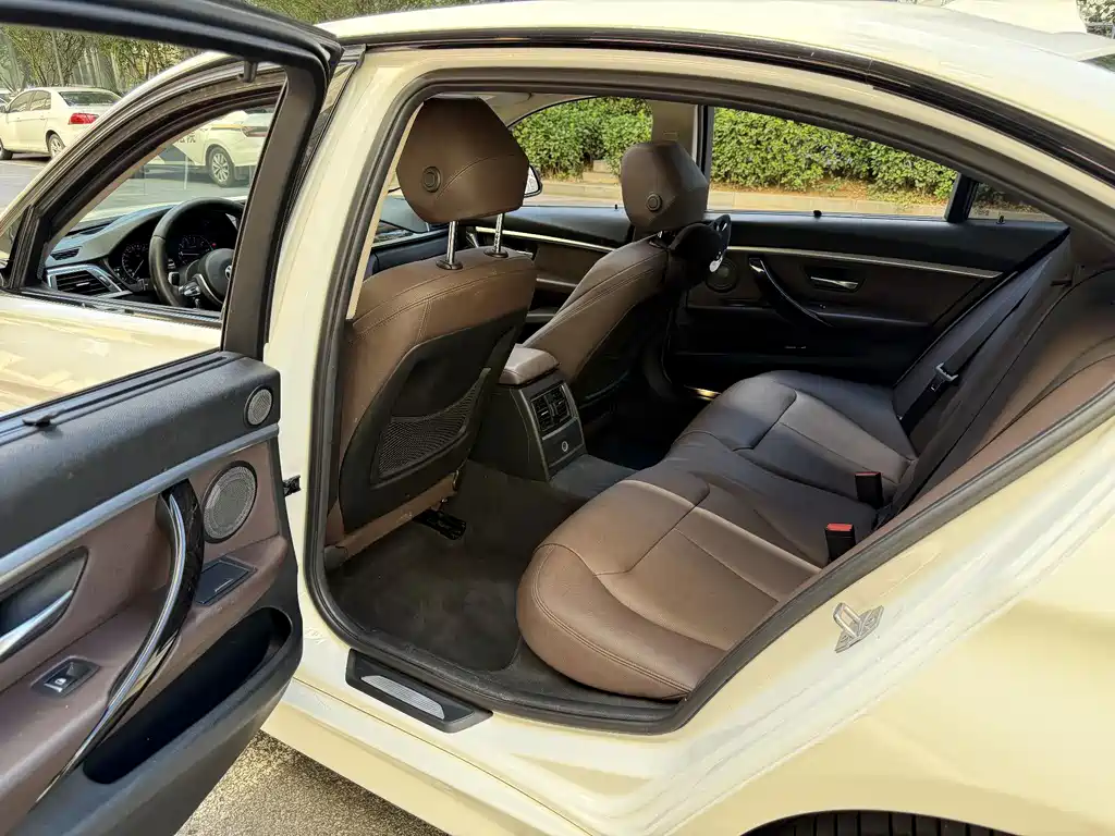 BMW 3 Series — миниатюра 11