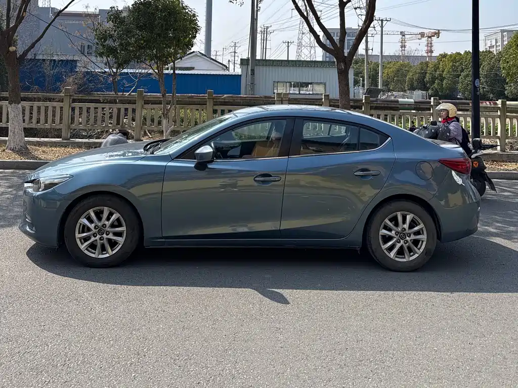 MAZDA 3 ANGKESAILA