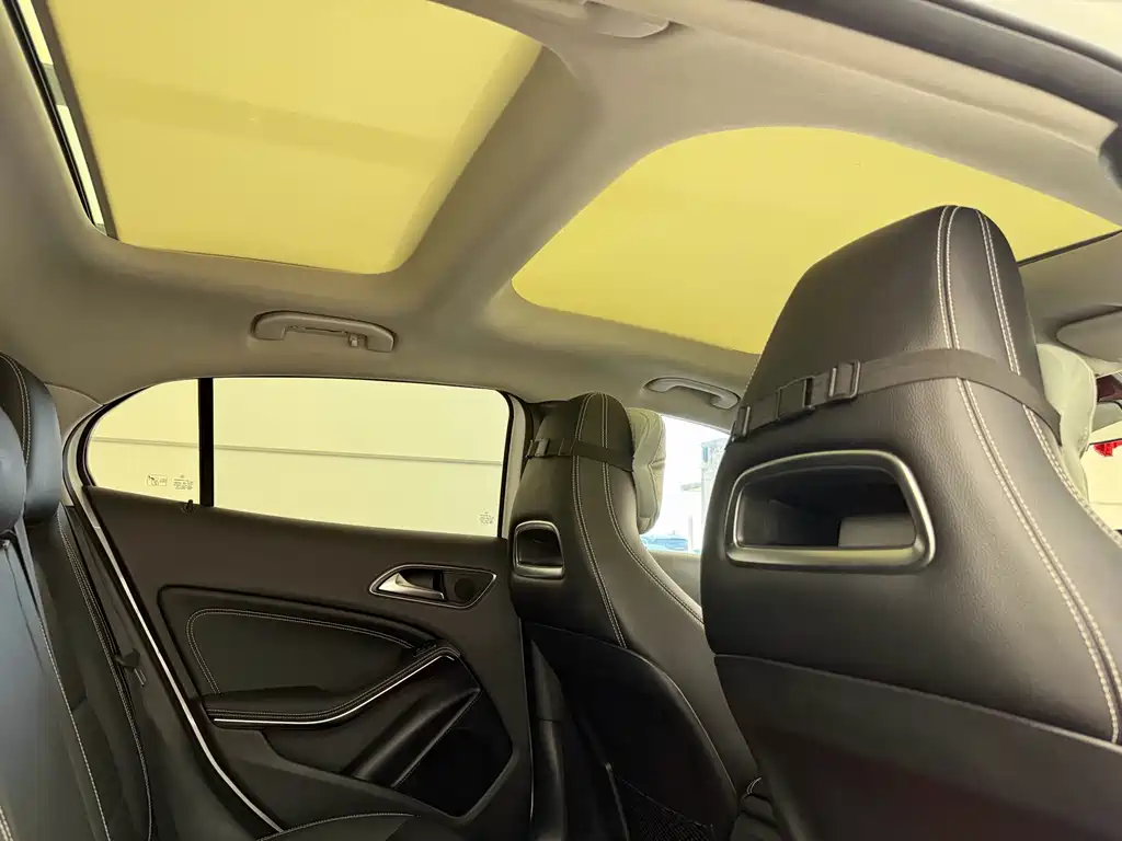 Mercedes-Benz GLA — миниатюра 11