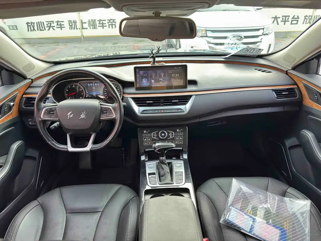 Hongqi Hongqi H5 — миниатюра 11