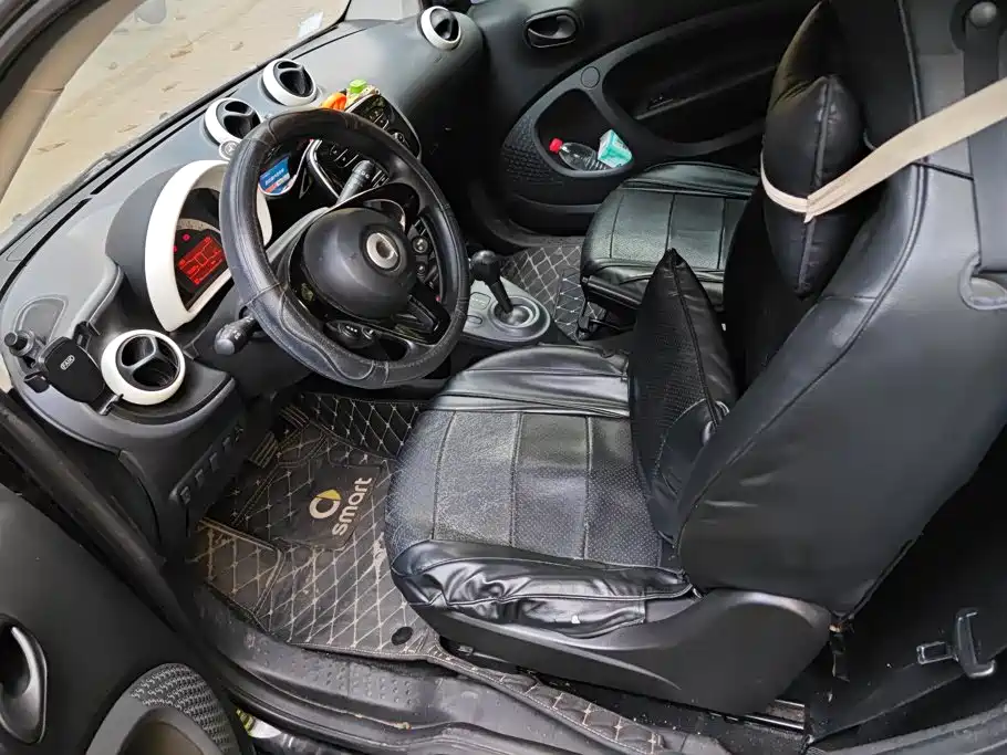 smart Smart Fortwo — миниатюра 9