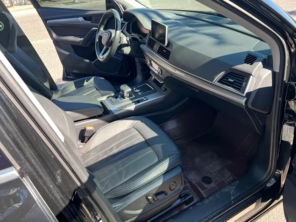 Audi Q5L — миниатюра 11
