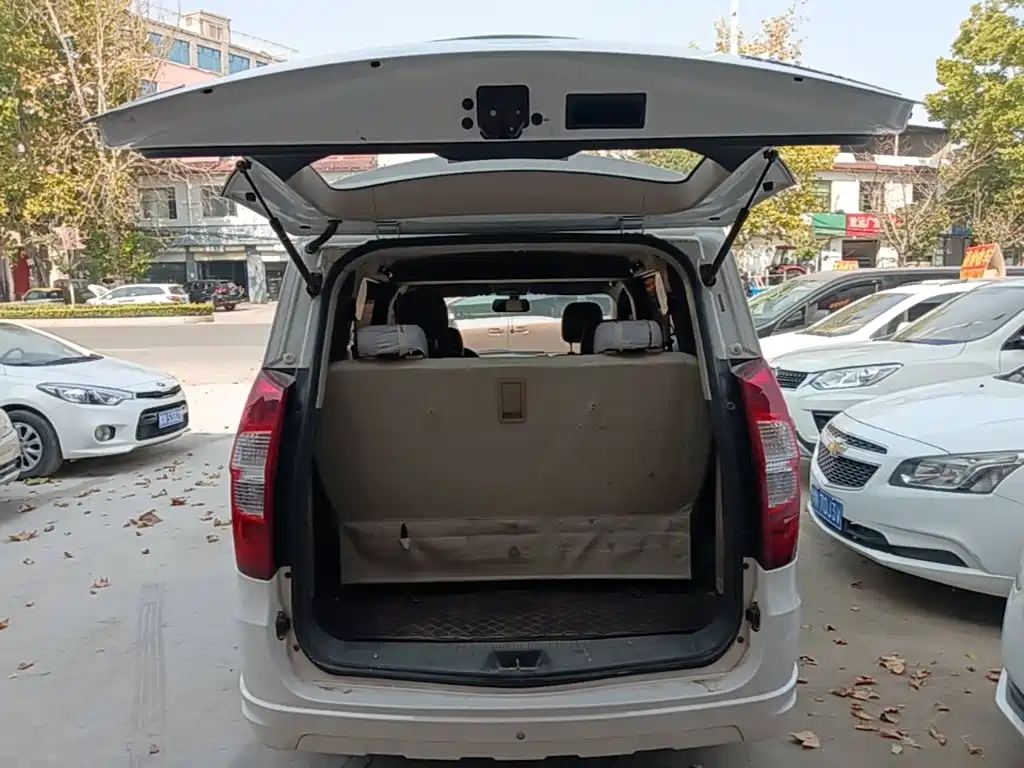Wuling Hongguang — миниатюра 19
