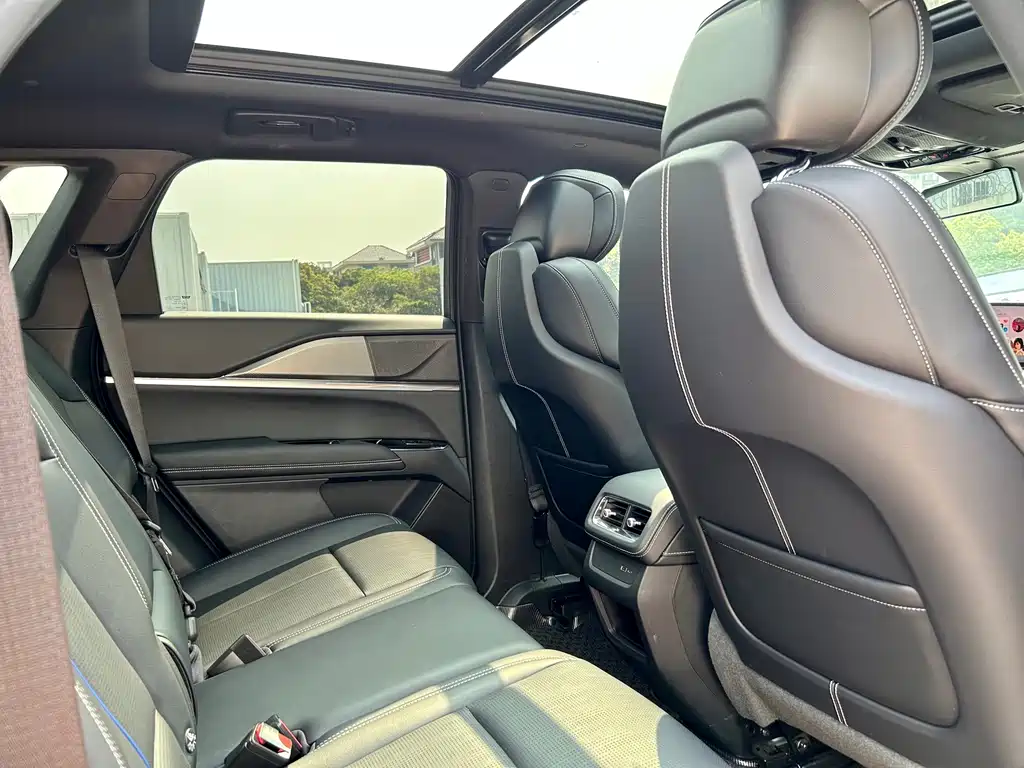 Cadillac XT5 — миниатюра 13
