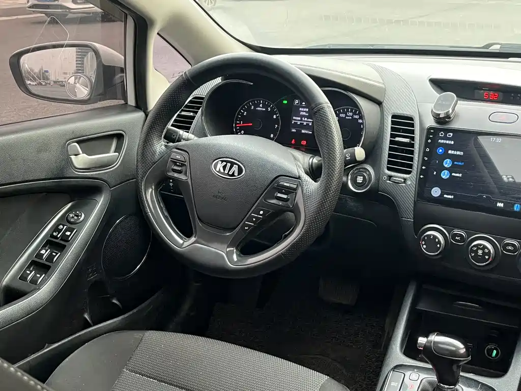 Kia K3 — миниатюра 7