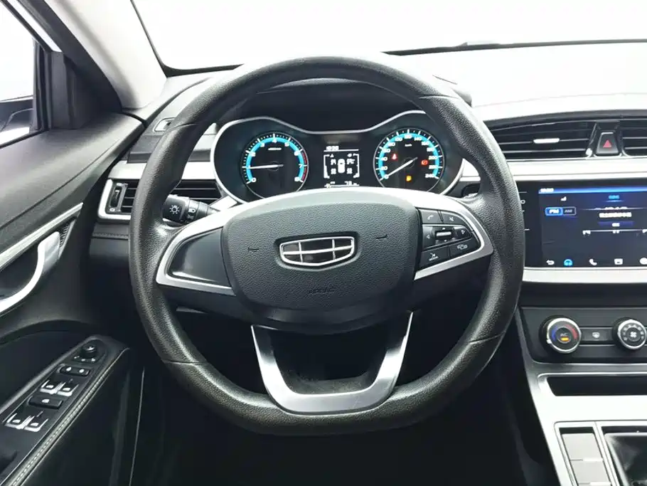 Geely Emgrand — миниатюра 15