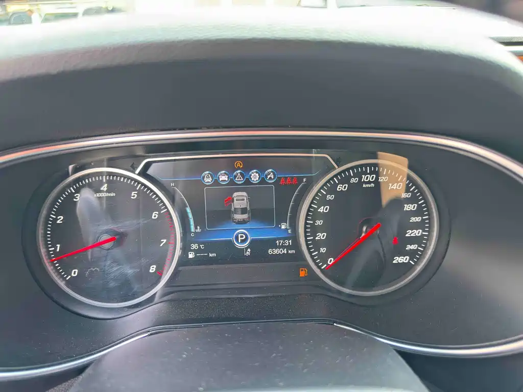 Hongqi Hongqi H5 — миниатюра 18