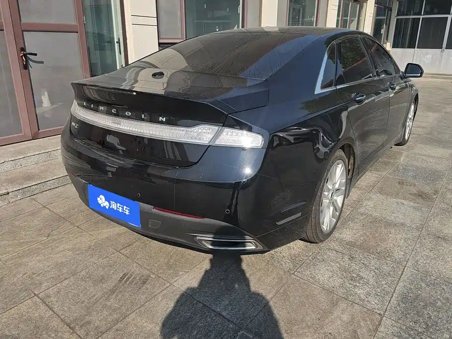 Lincoln MKZ — миниатюра 3