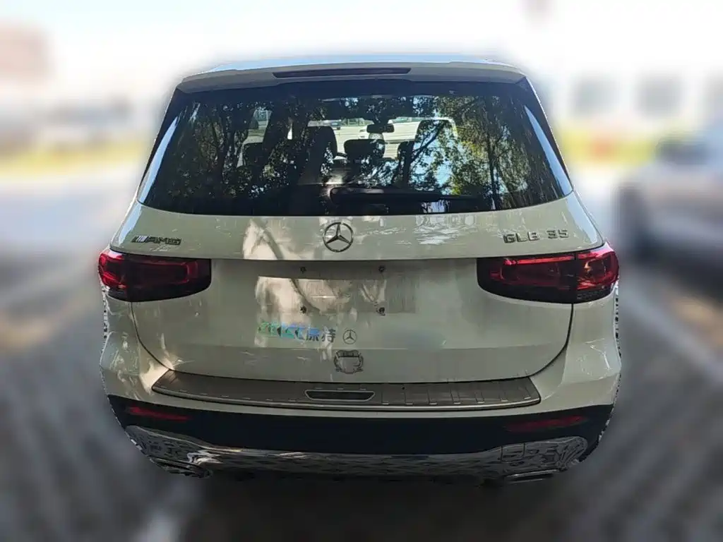 Mercedes-Benz GLB — миниатюра 8