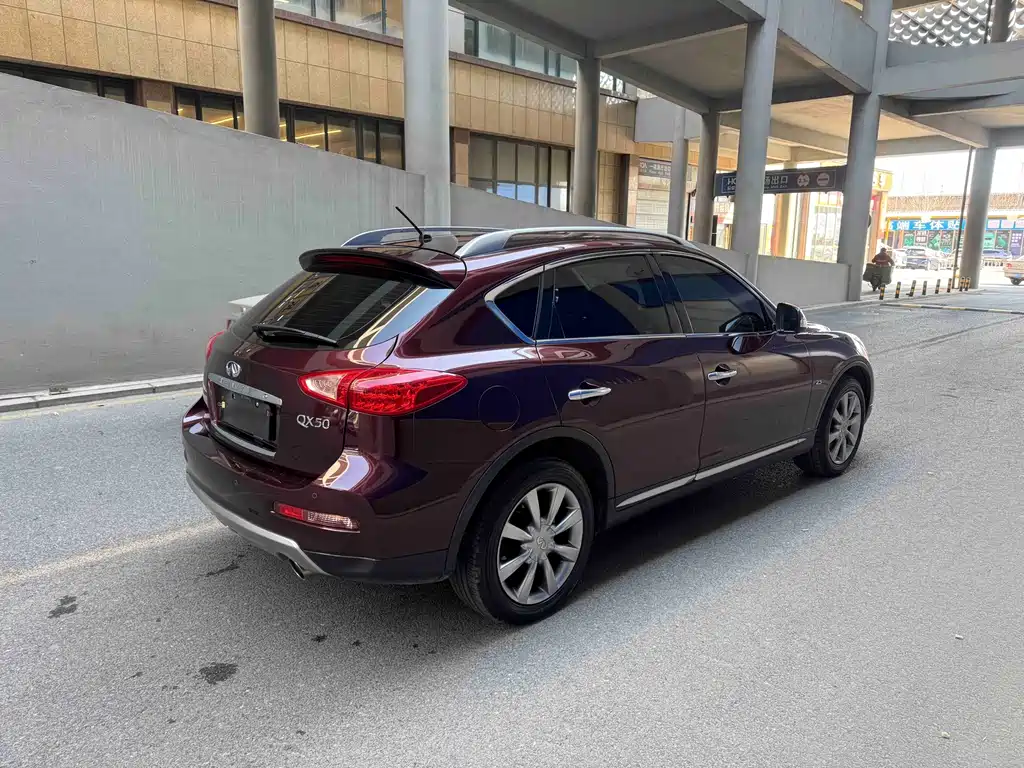 INFINITI QX50