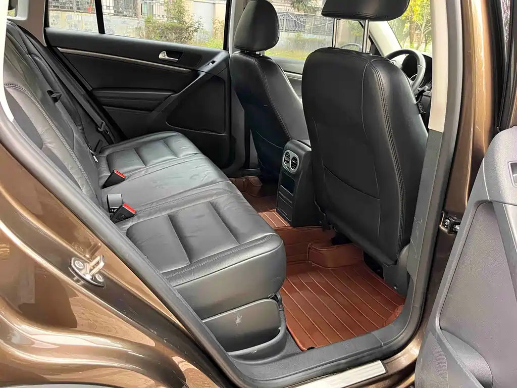 Volkswagen Tiguan — миниатюра 13