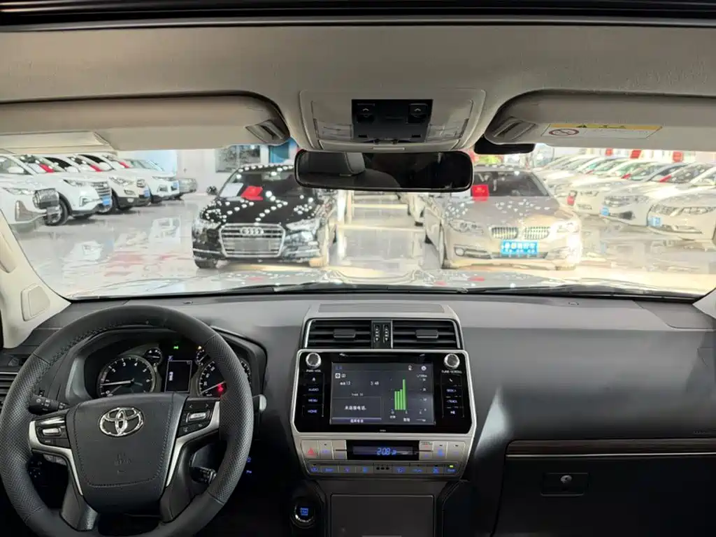 Toyota Prado — миниатюра 8