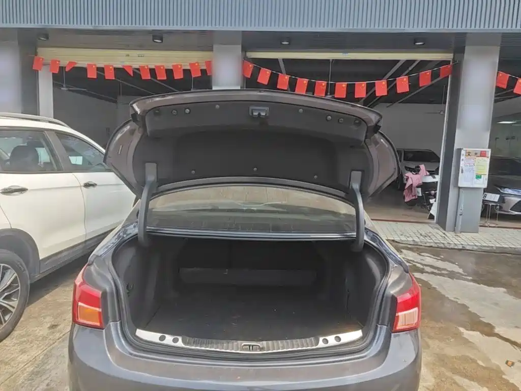 Buick Verano — миниатюра 15