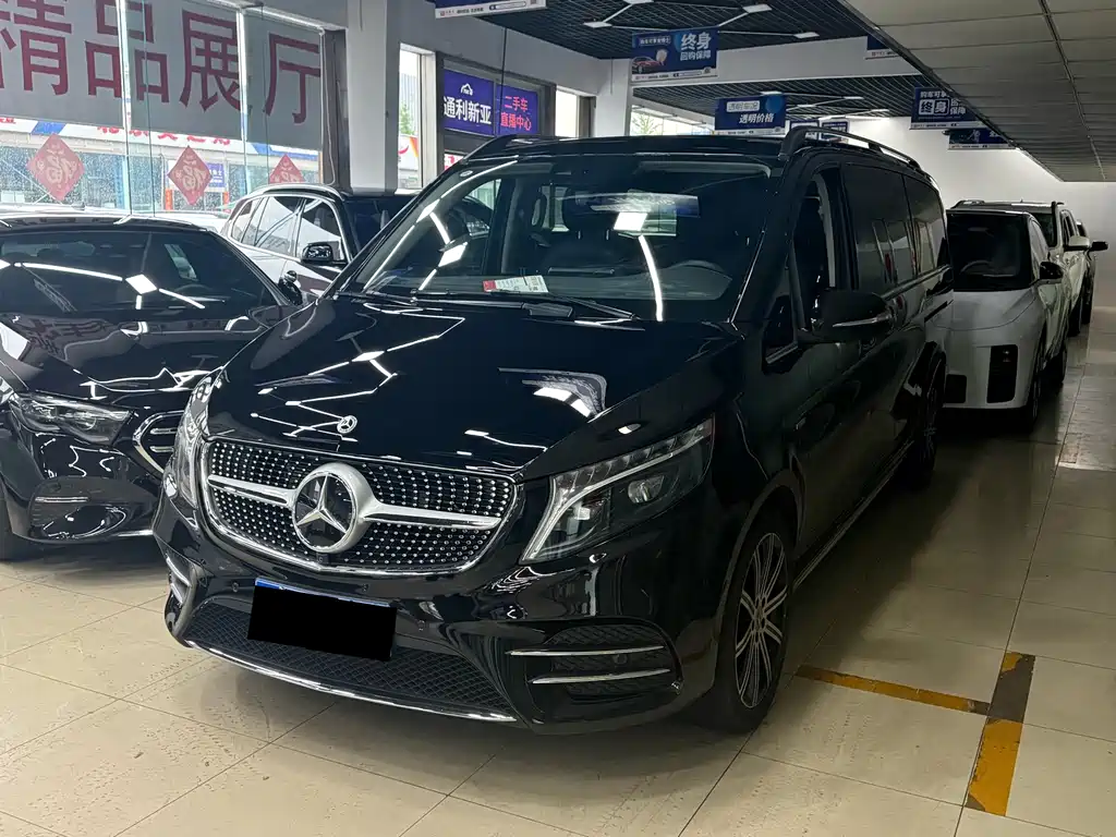 Mercedes-Benz V-Class 2024