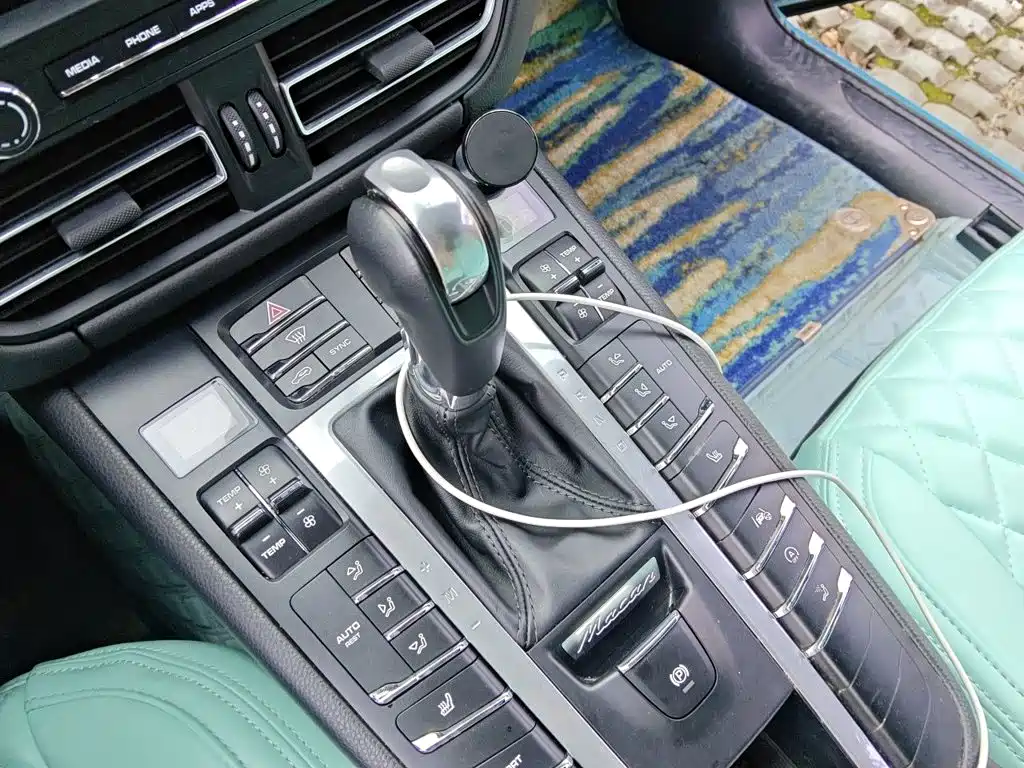 Porsche Macan — миниатюра 10